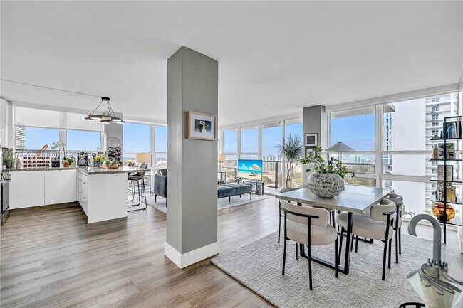 Foto del edificio - 600 NE 36th St
