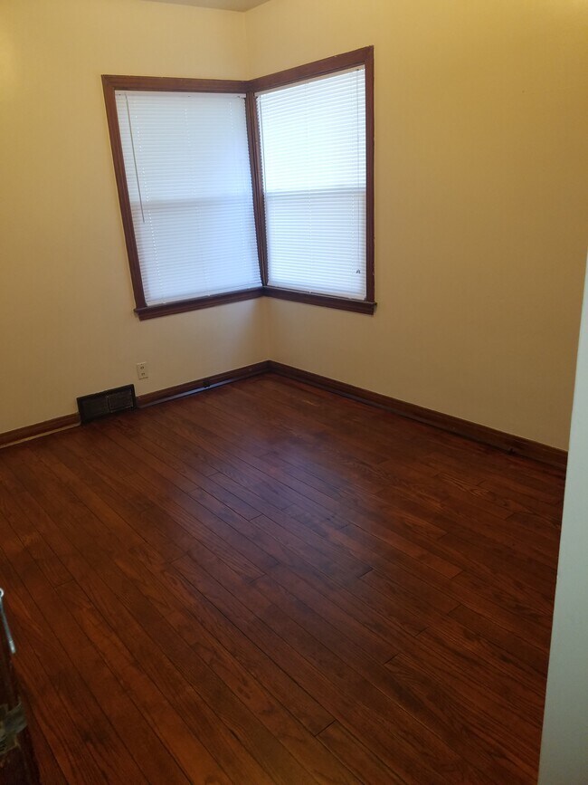 Foto del edificio - 103 Hammond Ct