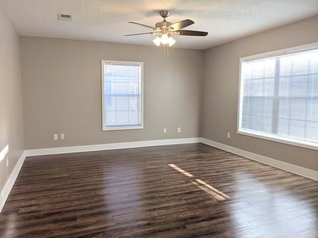 Building Photo - Available for April Move in! - Renovated 3 Bed 1.5 Bath House Biking Distance to Campus!