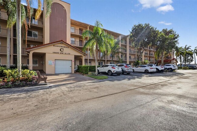 Foto del edificio - 13100 SW 11th Ct