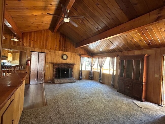 Building Photo - Moonridge 2 Bedroom near Bear Mountain
