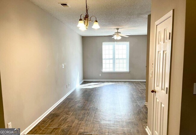 Building Photo - 2314 Nicole Dr