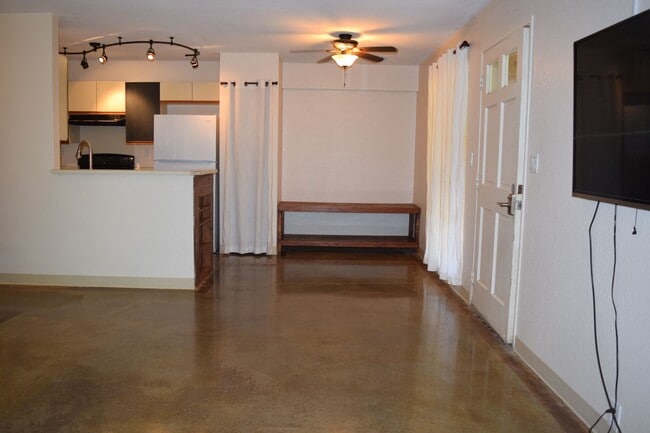 Building Photo - Kihei Villages ground floor unit with large yard and 2 parking stalls. Avail. Sept. 1st.