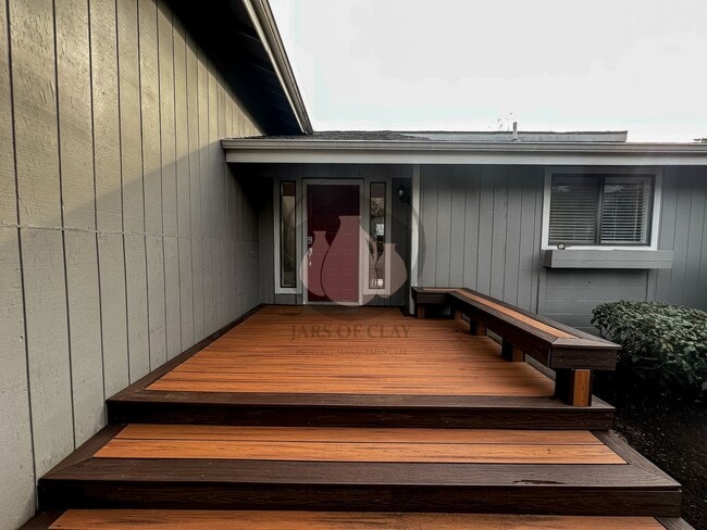 Building Photo - Beautiful South Salem Home-