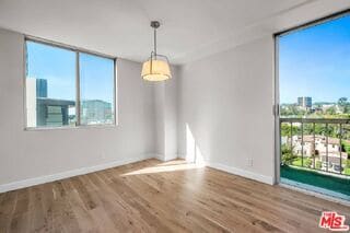 Building Photo - 10751 Wilshire Blvd