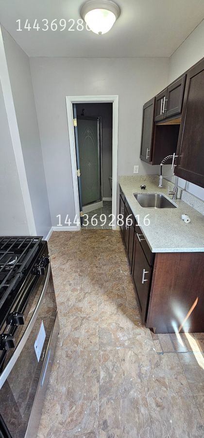 Building Photo - 1911 E 31st St