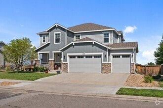 Building Photo - 15411 Village Cir E