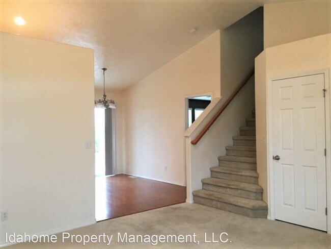 Building Photo - 3 br, 2.5 bath House - 2451 N Banstead Ave