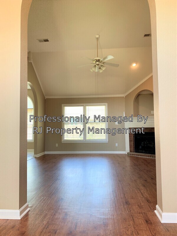 Foto del edificio - 5070 Ashland Grove St