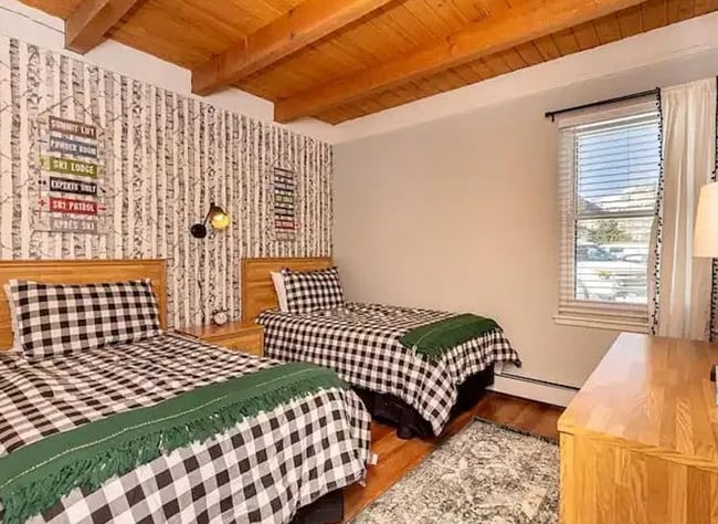 Building Photo - Silverthorne 2BR at Treehouse! Year lease!...