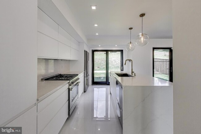 Photo - 3715 Astoria Rd House