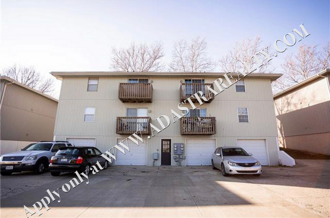 Foto del edificio - 223 NW Barr Rd., Grain Valley, MO 64029