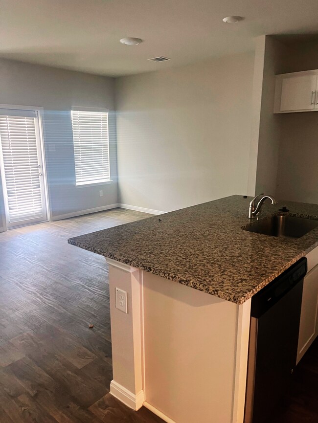 Building Photo - 531 Golden Grove Pky