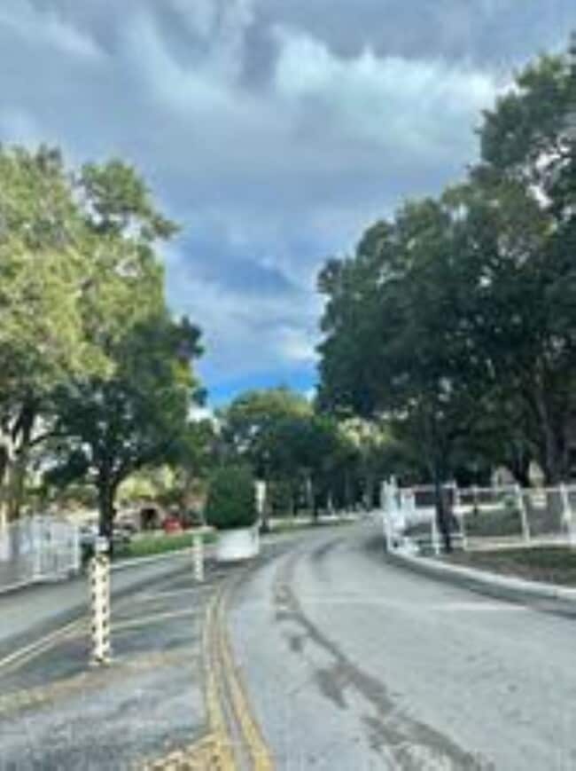 Foto del edificio - 2371 NW 33rd St