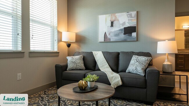 Foto del edificio - 6107 E Riverside Dr