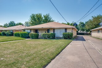 Building Photo - 3034 Conflans Rd