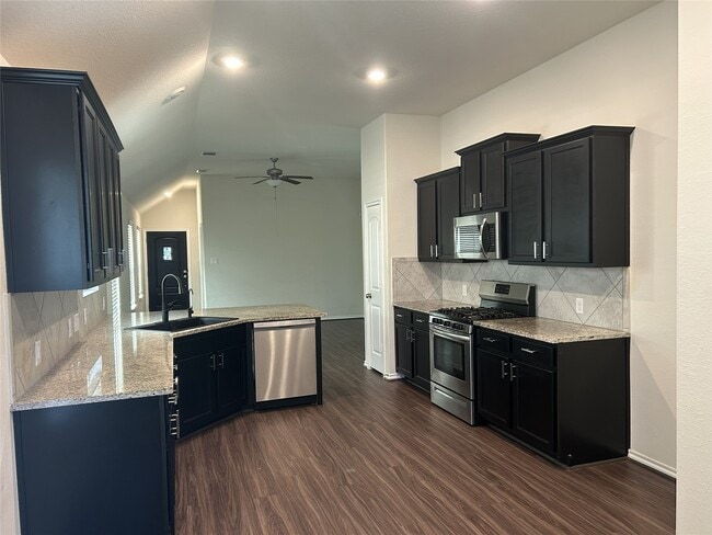 Foto del edificio - 25623 Bottlebrush Sedge St