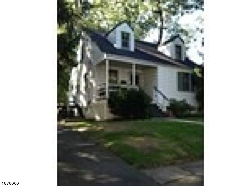 36 Centre St, Waldwick, NJ 07463 House for Rent in Waldwick, NJ