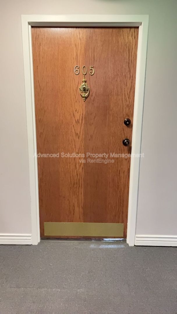 Foto del edificio - 521 E 5th Ave