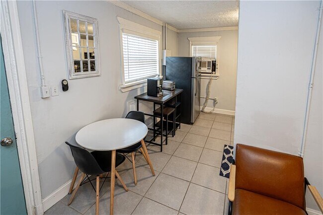 Foto del edificio - 235 Walnut St NW