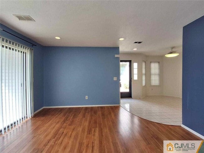 Building Photo - 1009 Harbour Club Dr