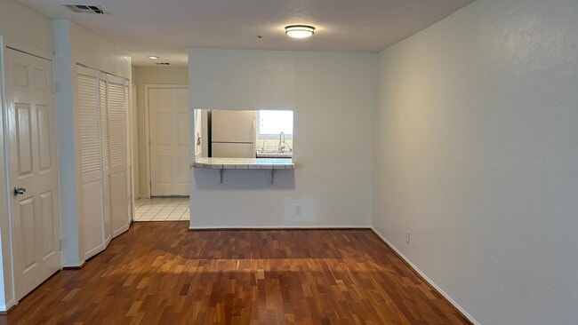 Building Photo - 3865 Albatross St