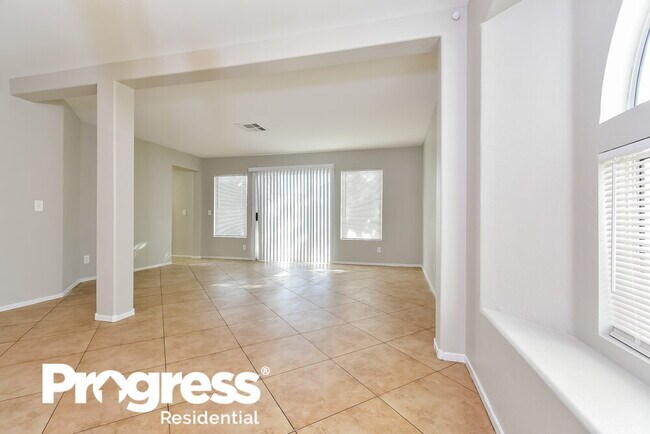 Building Photo - 8931 Green Jade Dr