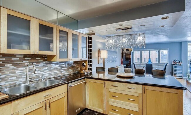 Photo - 1551 Larimer St Apartment