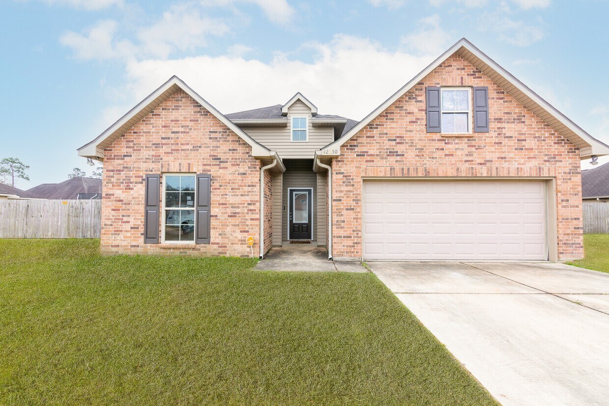 42330 Penrose St, Ponchatoula, LA 70454