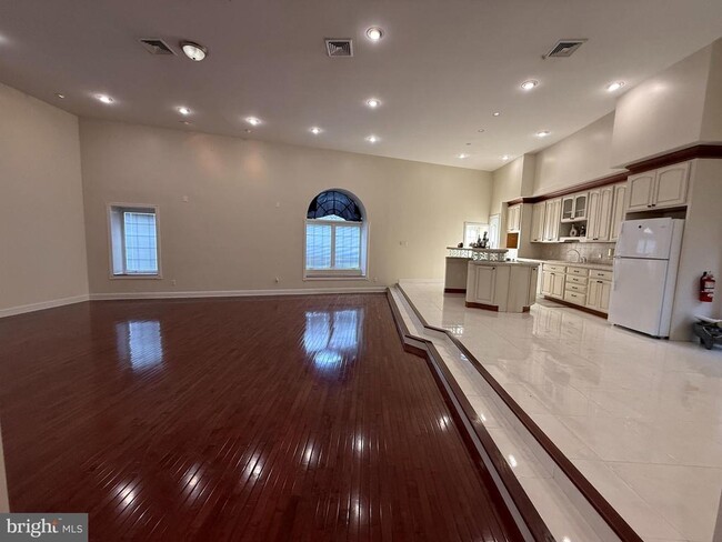 Foto del edificio - 4 N Pearl St