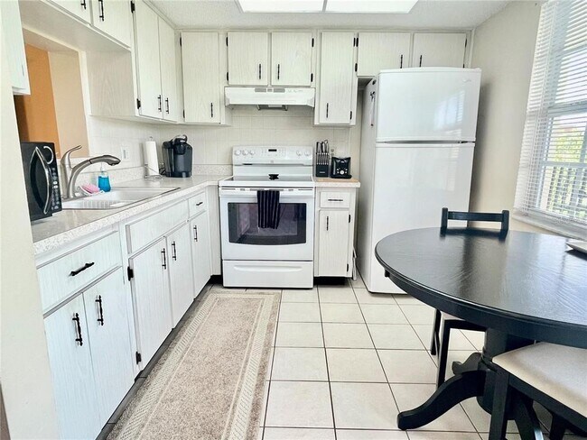 Foto del edificio - 1450 Heather Ridge Blvd