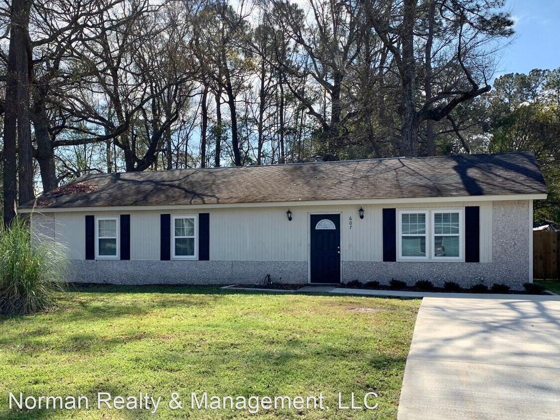Primary Photo - 3 br, 2 bath House - 607 Thornwood Way