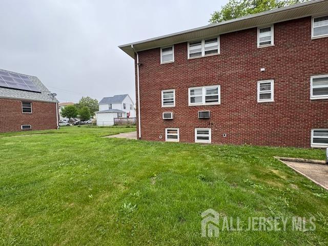 Building Photo - 108 W Stimpson Ave