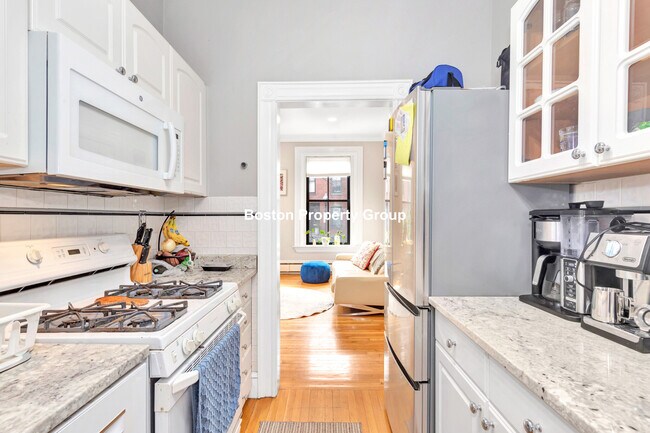 Foto del edificio - 32 E Springfield St