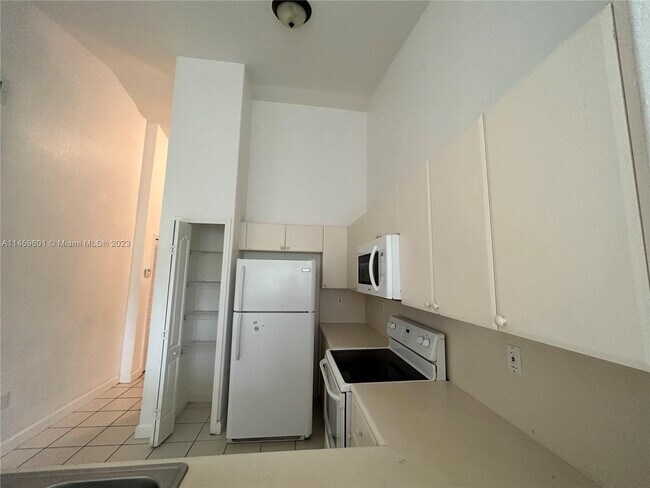 Foto del edificio - 2903 SE 17th Ave
