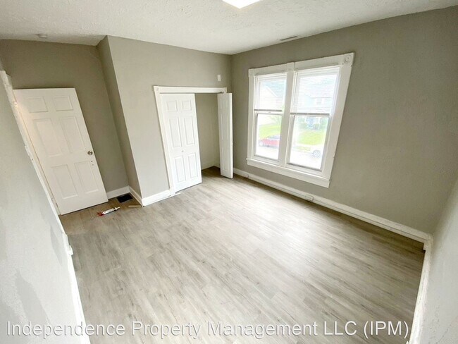Building Photo - 4 br, 2 bath House - 61 S Torrence St.