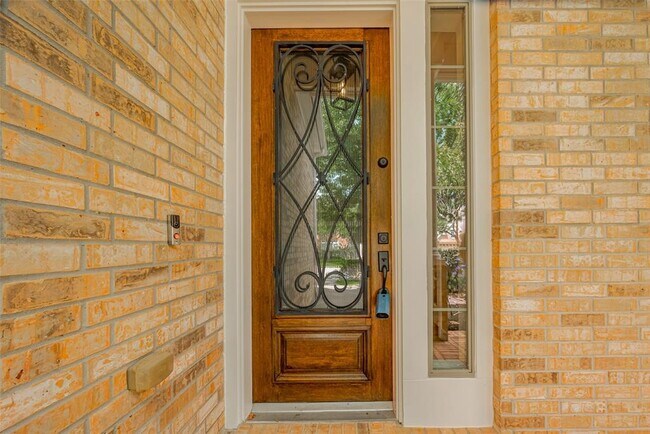 Foto del edificio - 1830 Cambria Ln