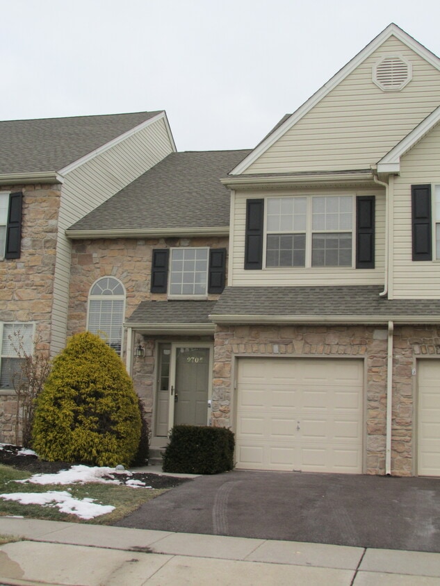 2705 Noble Way, Royersford, PA 19468 Townhome Rentals in Royersford