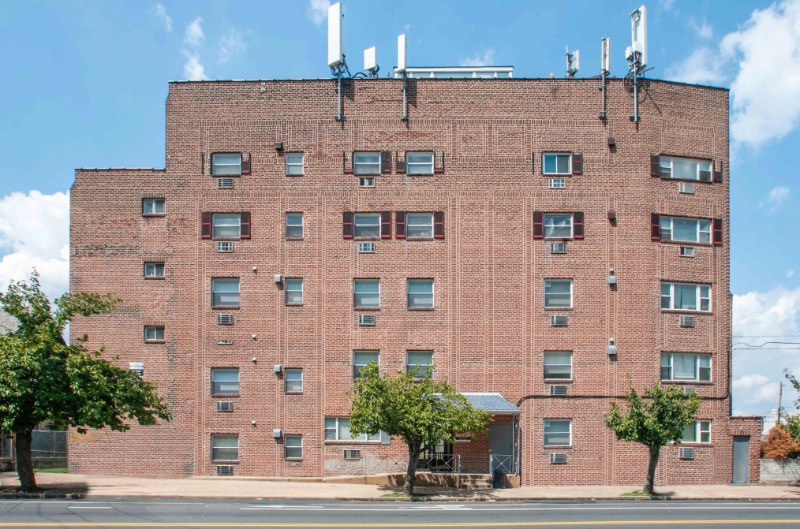Primary Photo - 7210 Oxford Ave