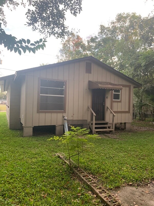 Foto del edificio - 3031 Edison Ave