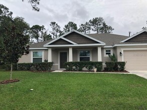 Building Photo - 65 Pilgrim Dr