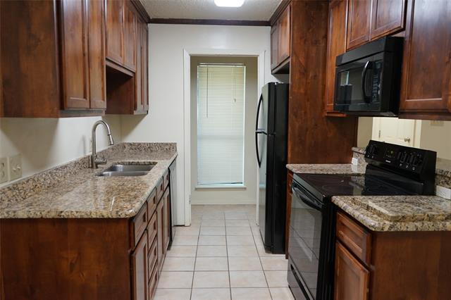 Building Photo - 500 Gibbins Ct