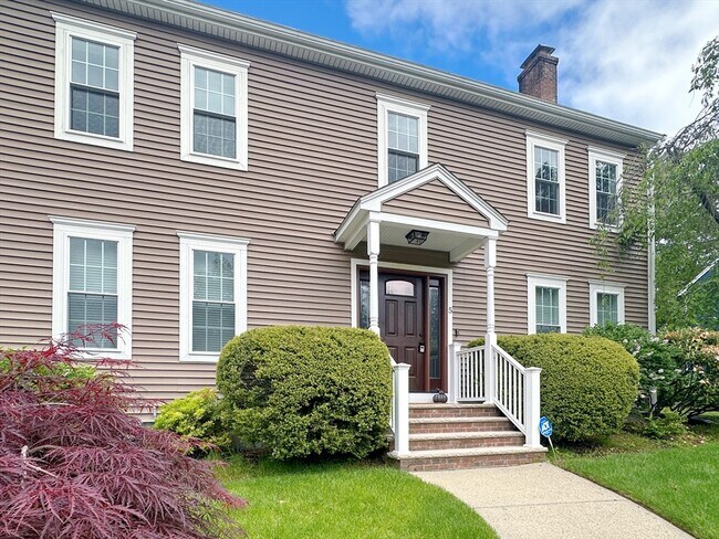 Foto del edificio - 5 Reservoir Ridge Rd