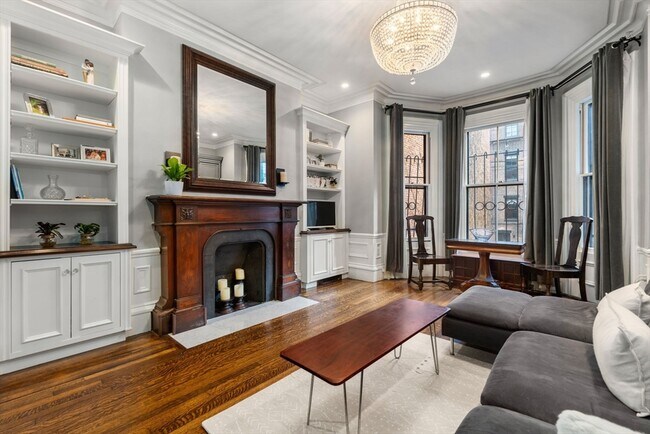 Building Photo - 313 Beacon St
