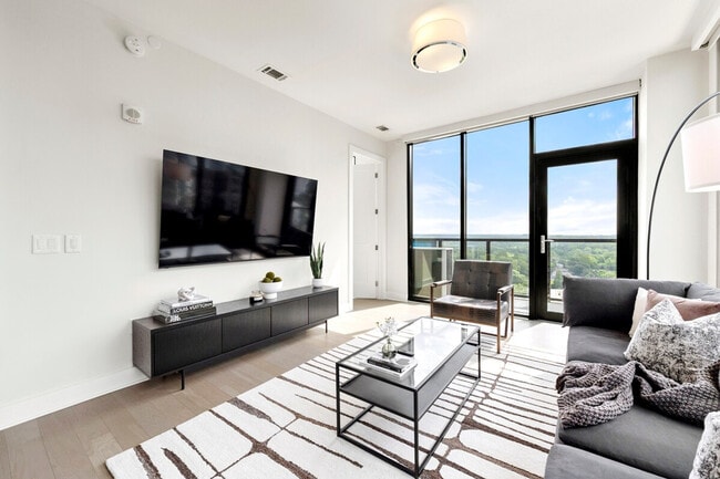 Foto del edificio - 1400 W Peachtree St NE