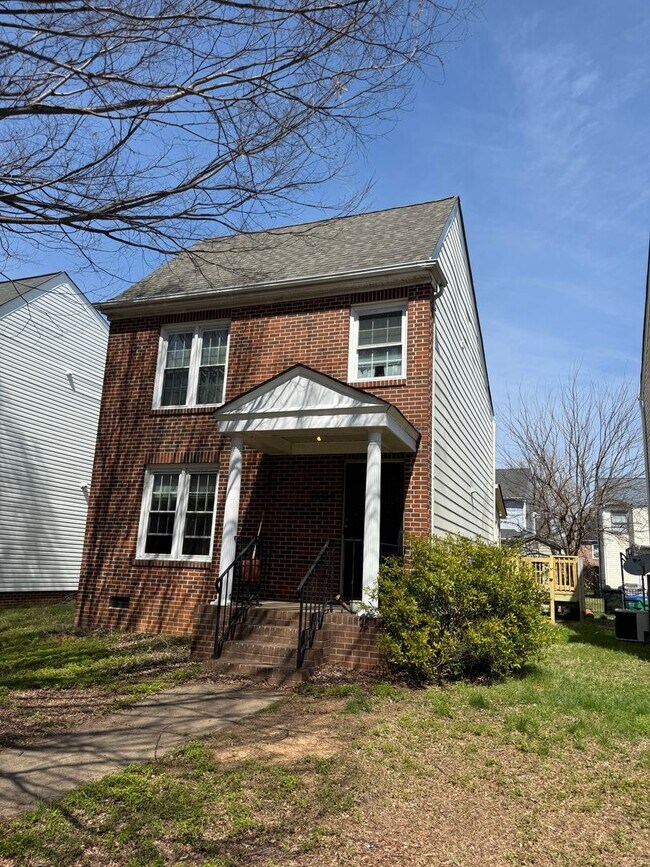 Building Photo - 1504 Jacquelin St