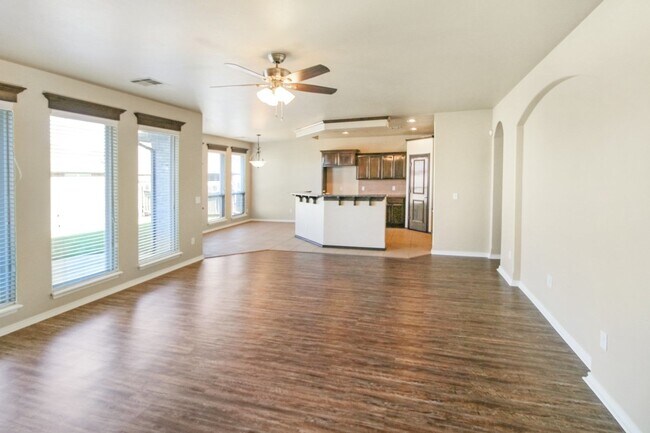 Building Photo - Great 4 bed, 2 bath, 2 car home in Edmond