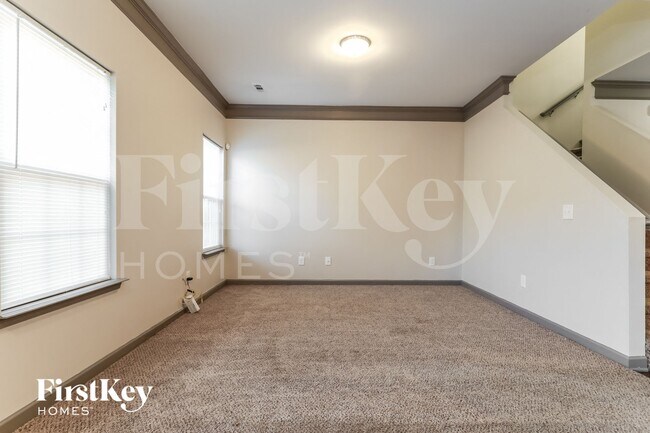 Foto del edificio - 866 Ivydale Ln SW