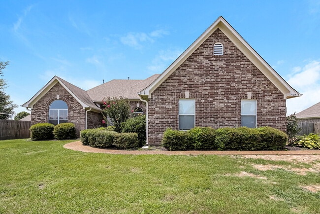 Building Photo - 4187 Destin Dr