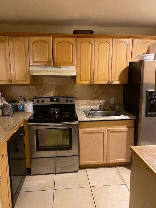 Foto del edificio - 4848 NW 24th Ct